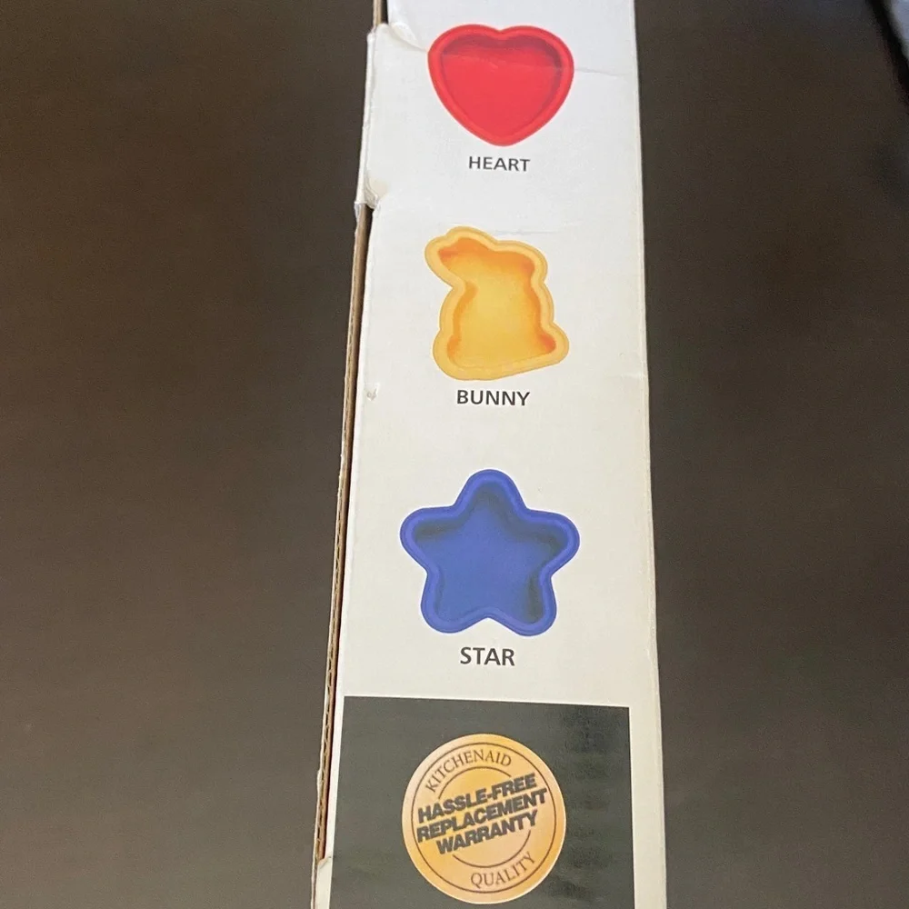 KitchenAid Multicolor Holiday Silicone Baking Molds. Set of 5. Oven Safe.